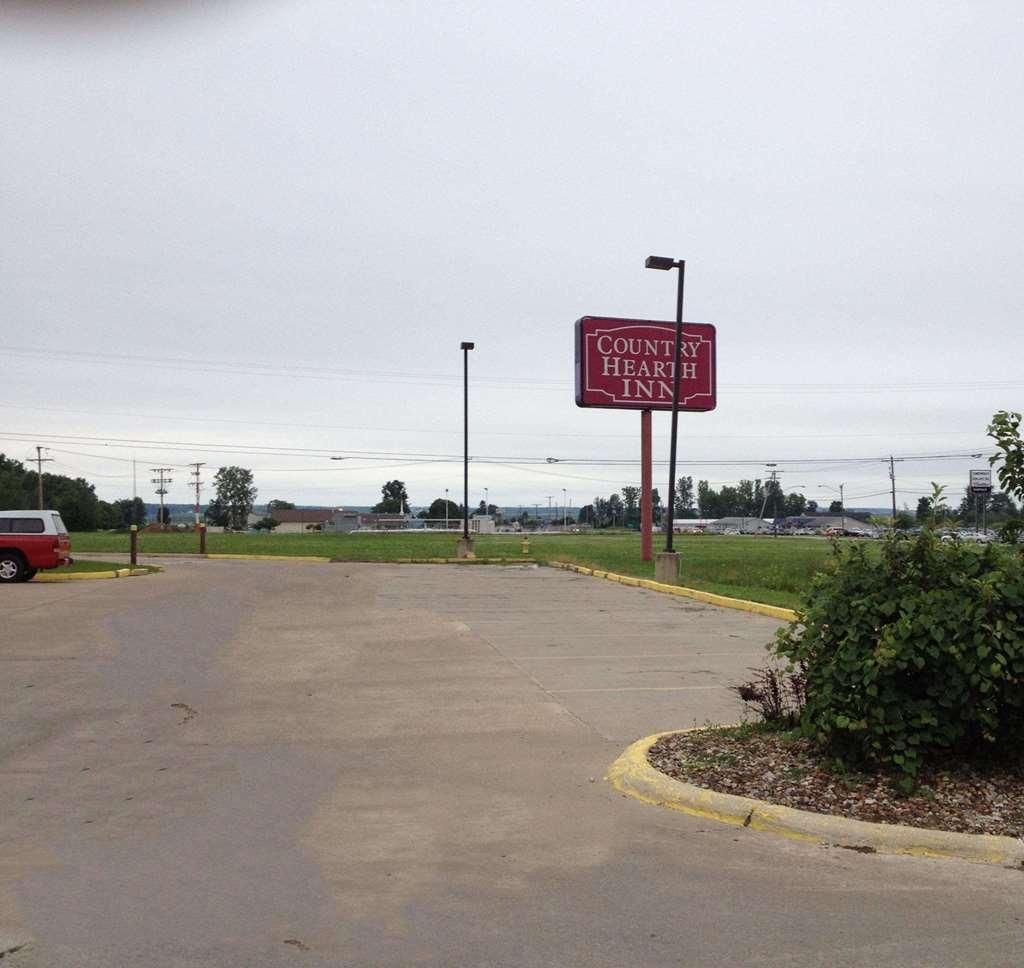 Country Hearth Inn & Suites Willard מראה חיצוני תמונה