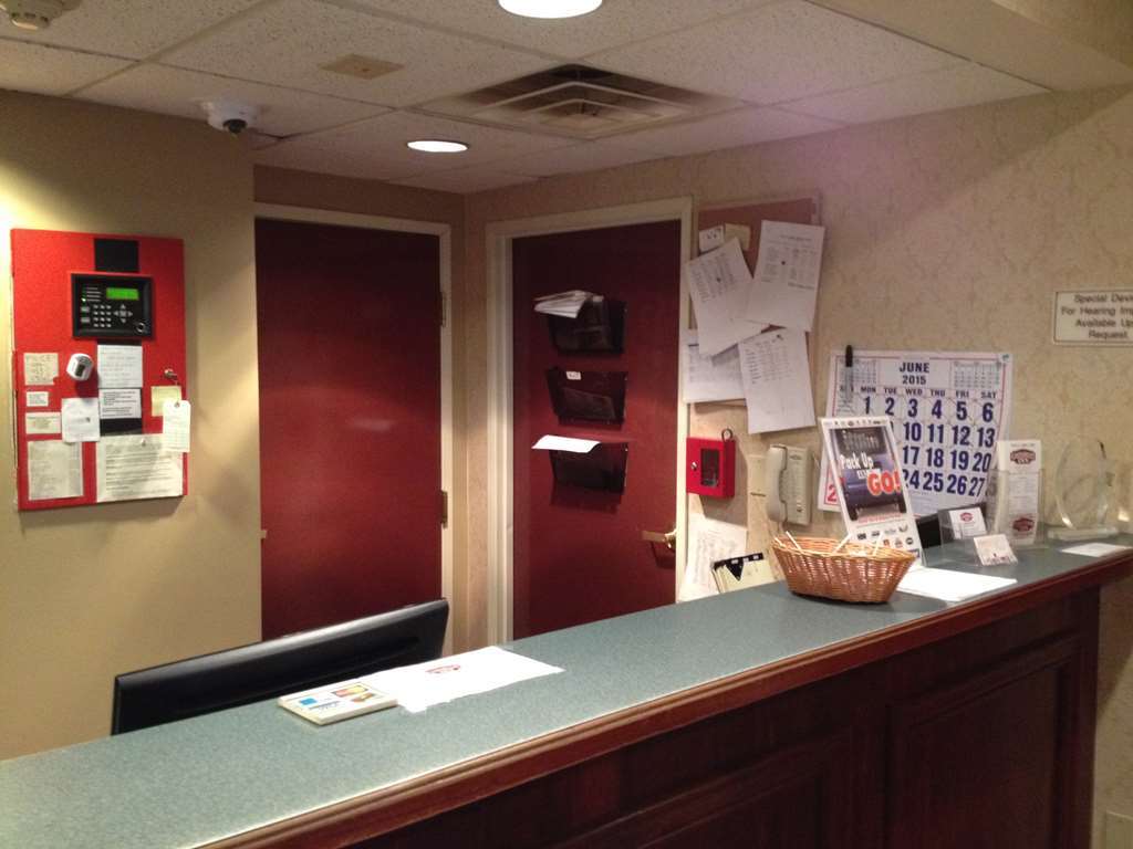 Country Hearth Inn & Suites Willard מראה פנימי תמונה