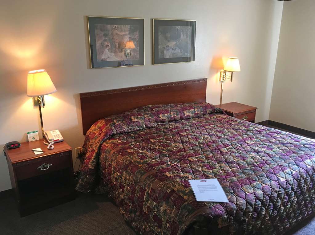 Country Hearth Inn & Suites Willard חדר תמונה